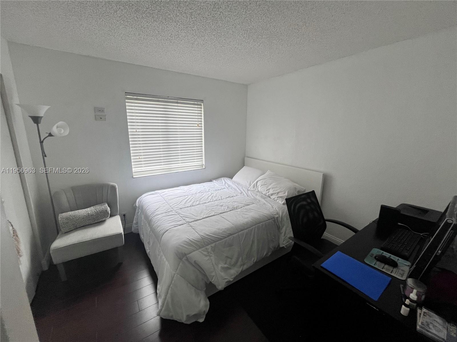 LAGO VISTA AT COCONUT CRE - Residential Lease