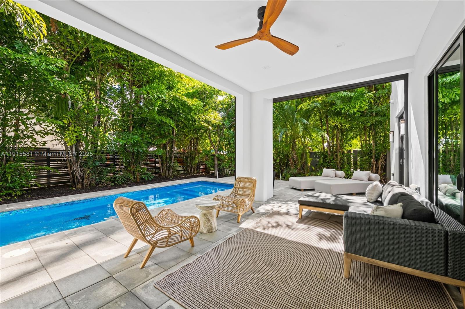 VICTORIA PARK CORR AMEN P - Residential