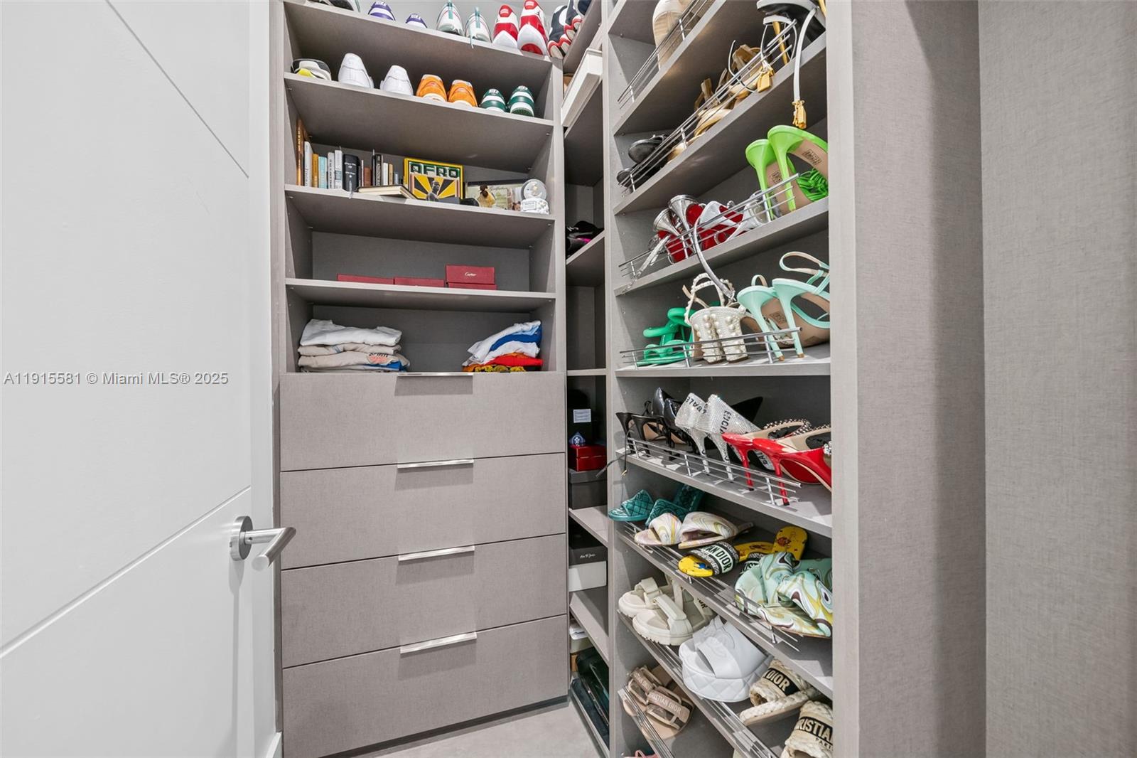 VICTORIA PARK CORR AMEN P - Residential