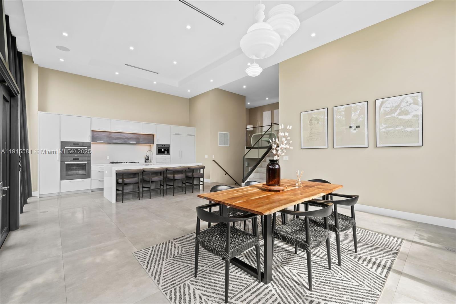 VICTORIA PARK CORR AMEN P - Residential