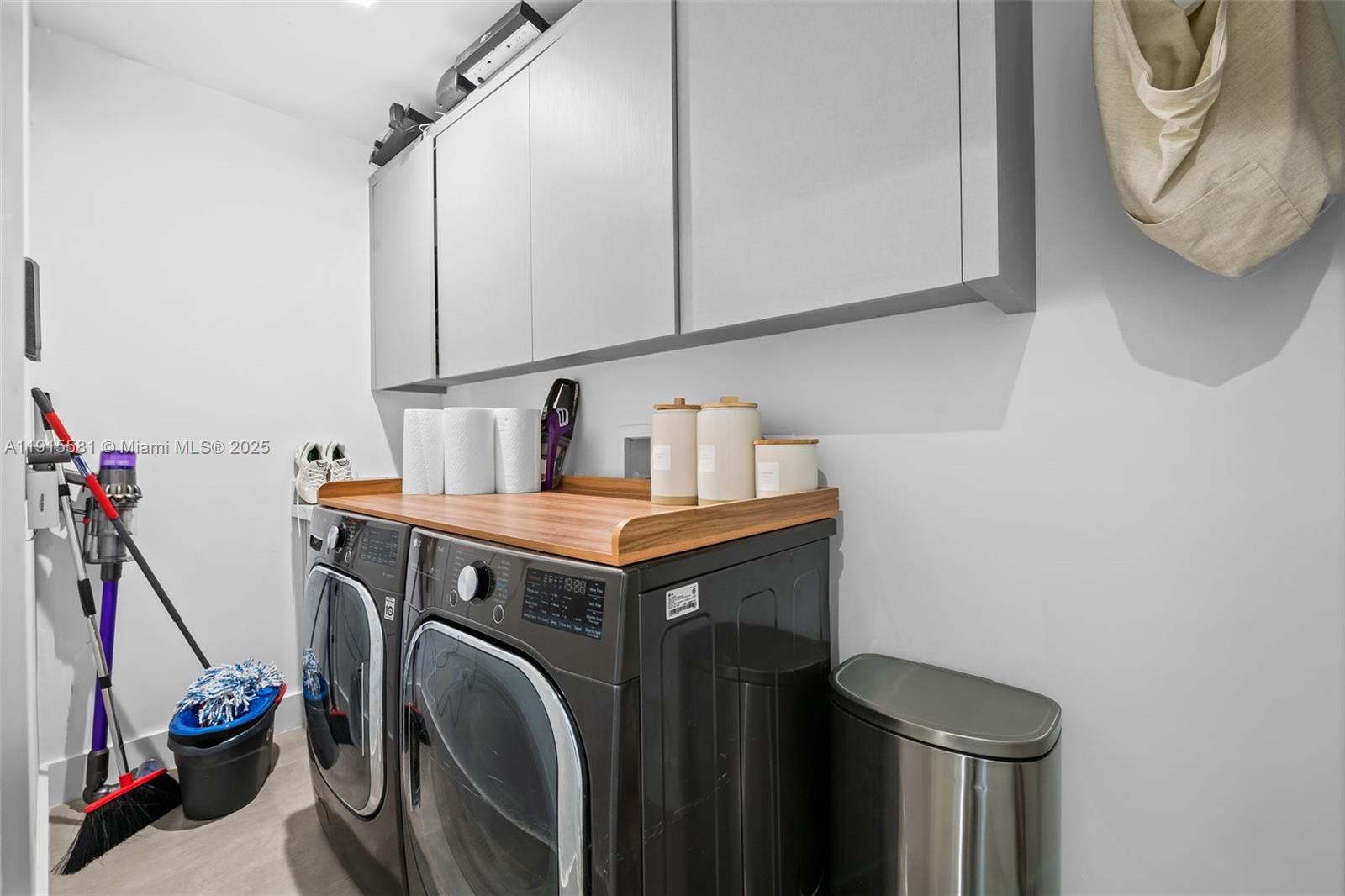 VICTORIA PARK CORR AMEN P - Residential