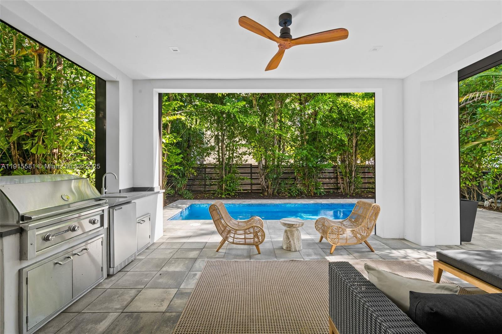 VICTORIA PARK CORR AMEN P - Residential