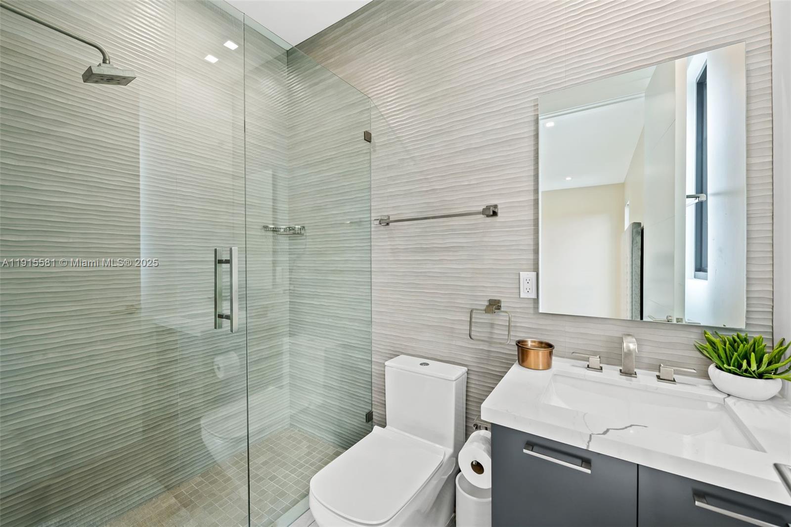 VICTORIA PARK CORR AMEN P - Residential