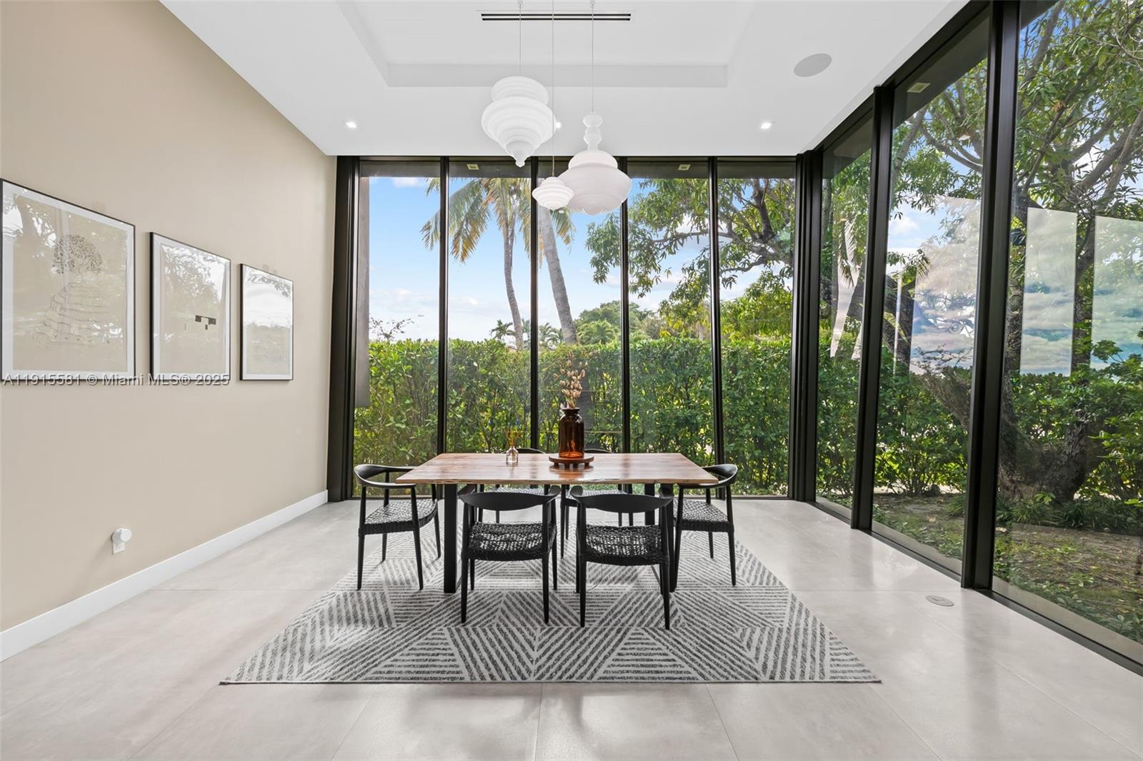 VICTORIA PARK CORR AMEN P - Residential