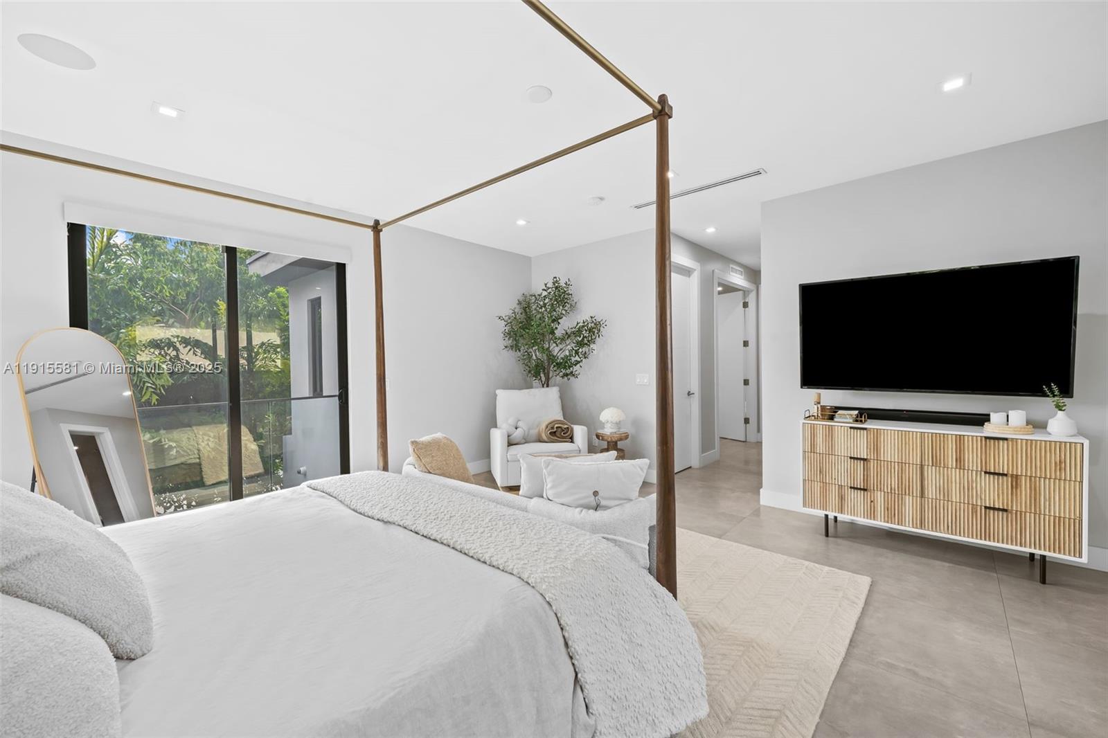 VICTORIA PARK CORR AMEN P - Residential