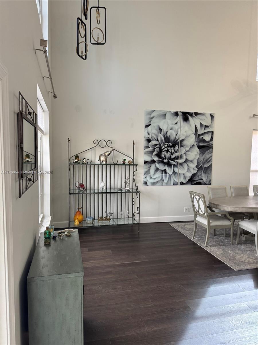 MIZNER POINTE OF BOCA VIA - Residential