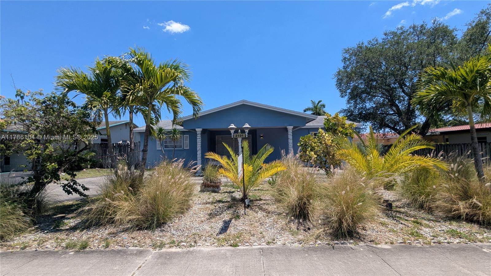 Property for Sale at 2101 N 56th Ave, Hollywood, Broward County, Florida - Bedrooms: 3 
Bathrooms: 2  - $495,000