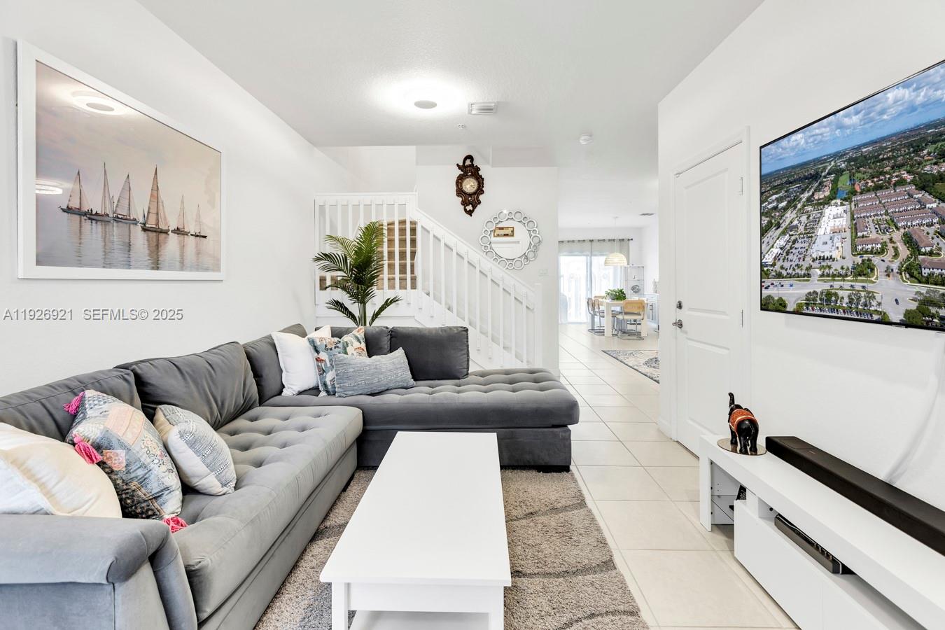 SUNSET PINES - Residential