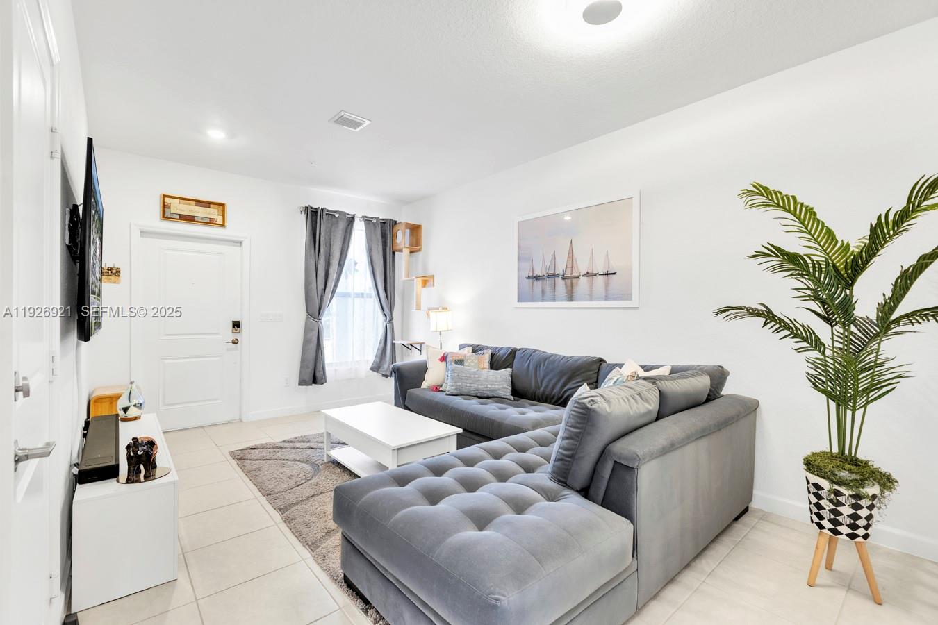 SUNSET PINES - Residential