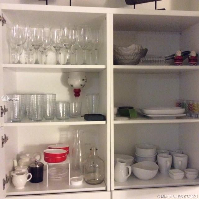 TERRAZAS RIVERPARK VILLAG - Residential Lease