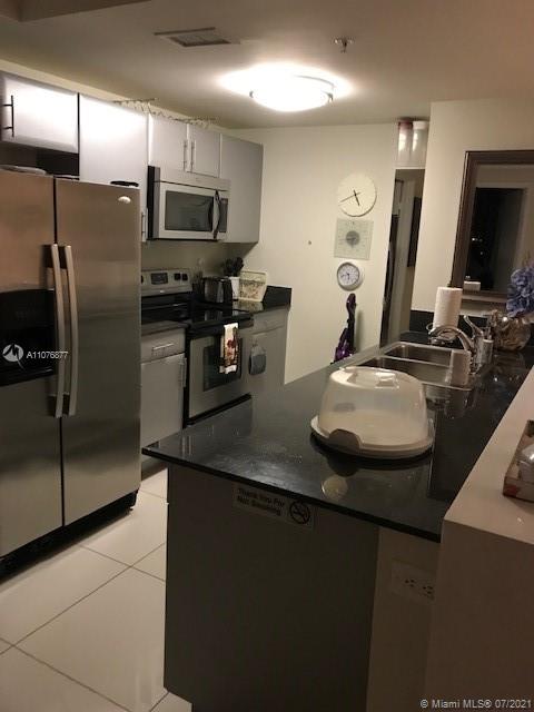 TERRAZAS RIVERPARK VILLAG - Residential Lease