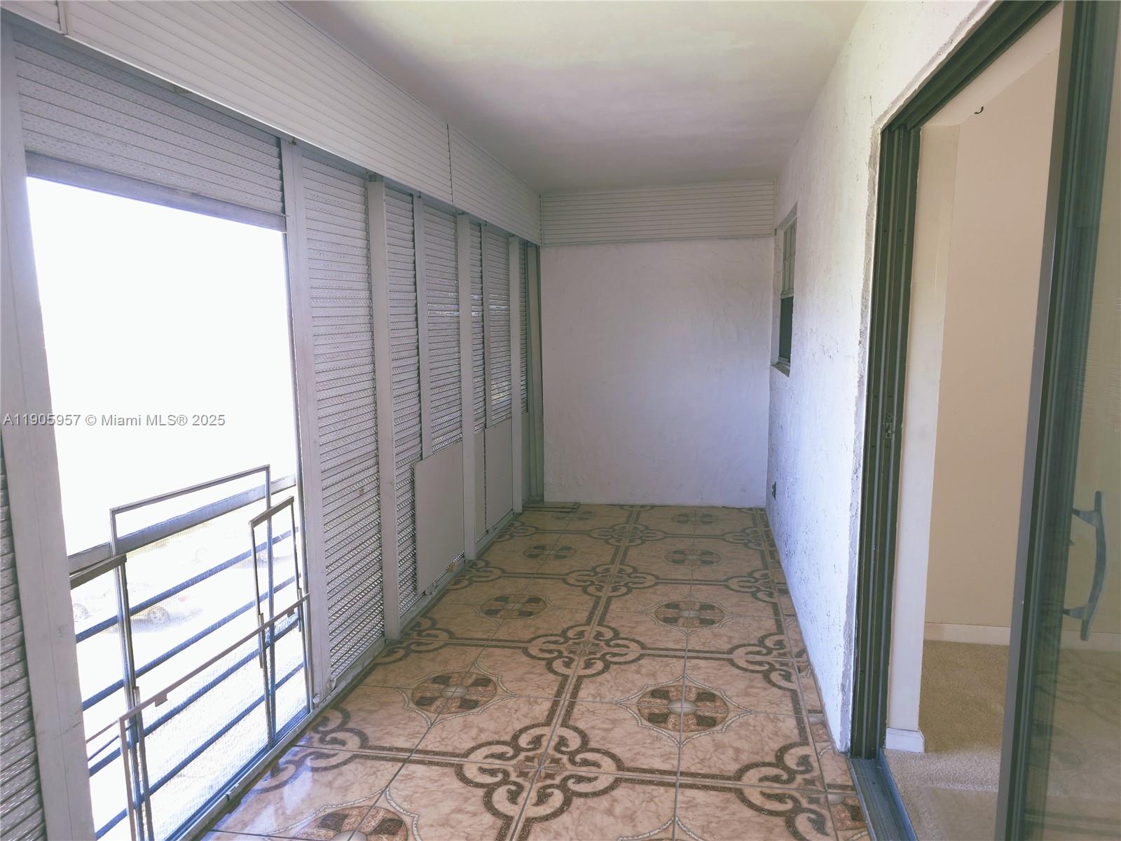 RUBY CONDO - Residential