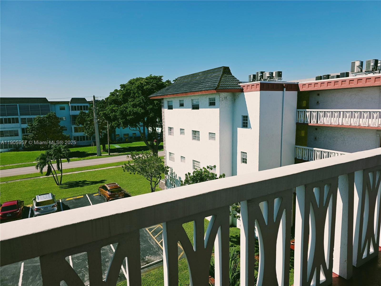 RUBY CONDO - Residential