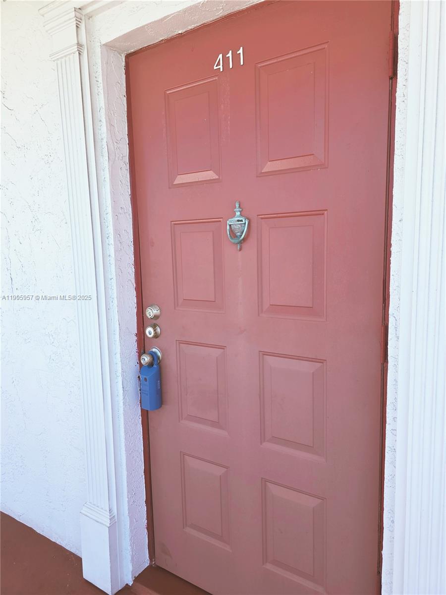 RUBY CONDO - Residential