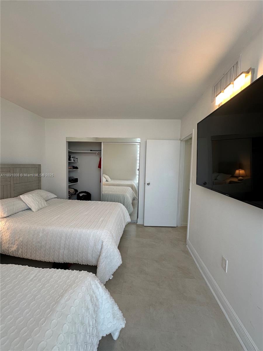 AVENTURA ELDORADO CONDO - Residential Lease