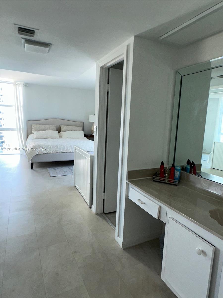 AVENTURA ELDORADO CONDO - Residential Lease