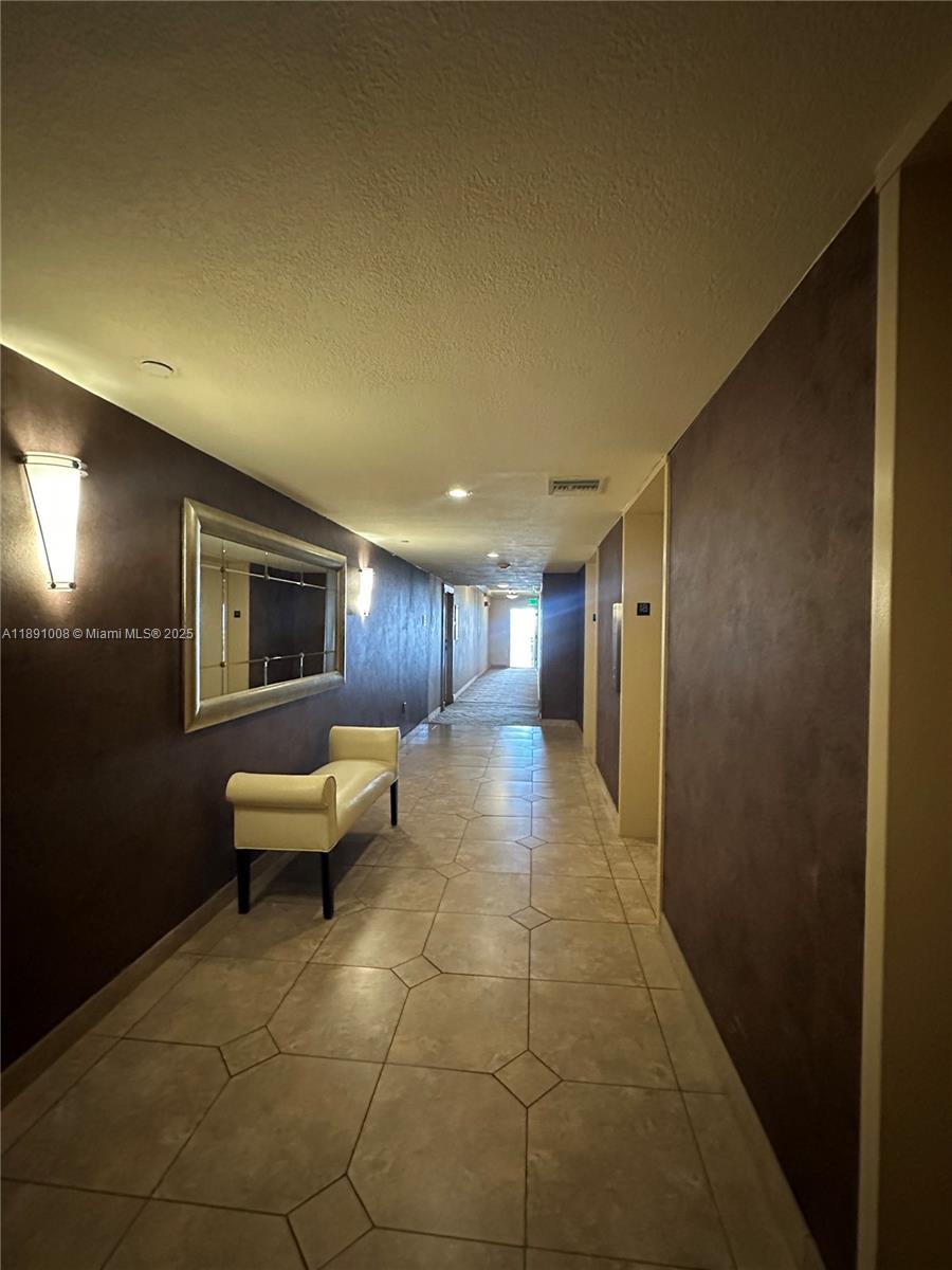 AVENTURA ELDORADO CONDO - Residential Lease