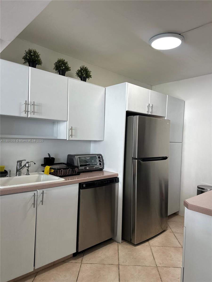 AVENTURA ELDORADO CONDO - Residential Lease