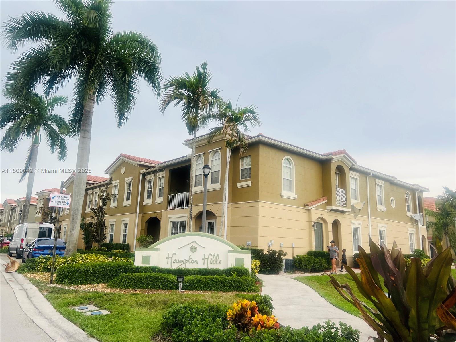 9125 Whistable Walk 9125, Tamarac, Broward County, Florida - 3 Bedrooms  
2 Bathrooms - 