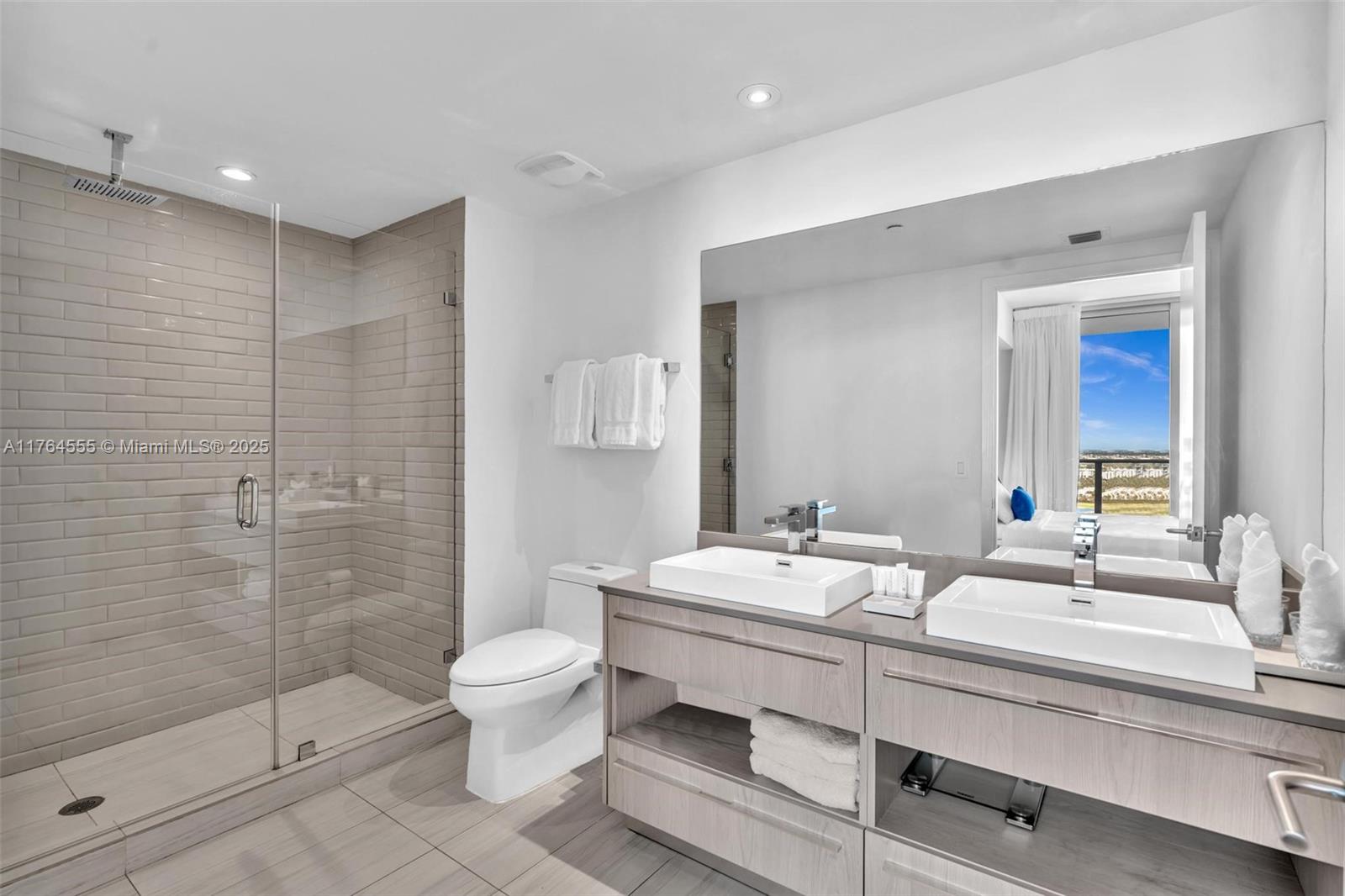 4010 SOUTH OCEAN CONDO - Residential