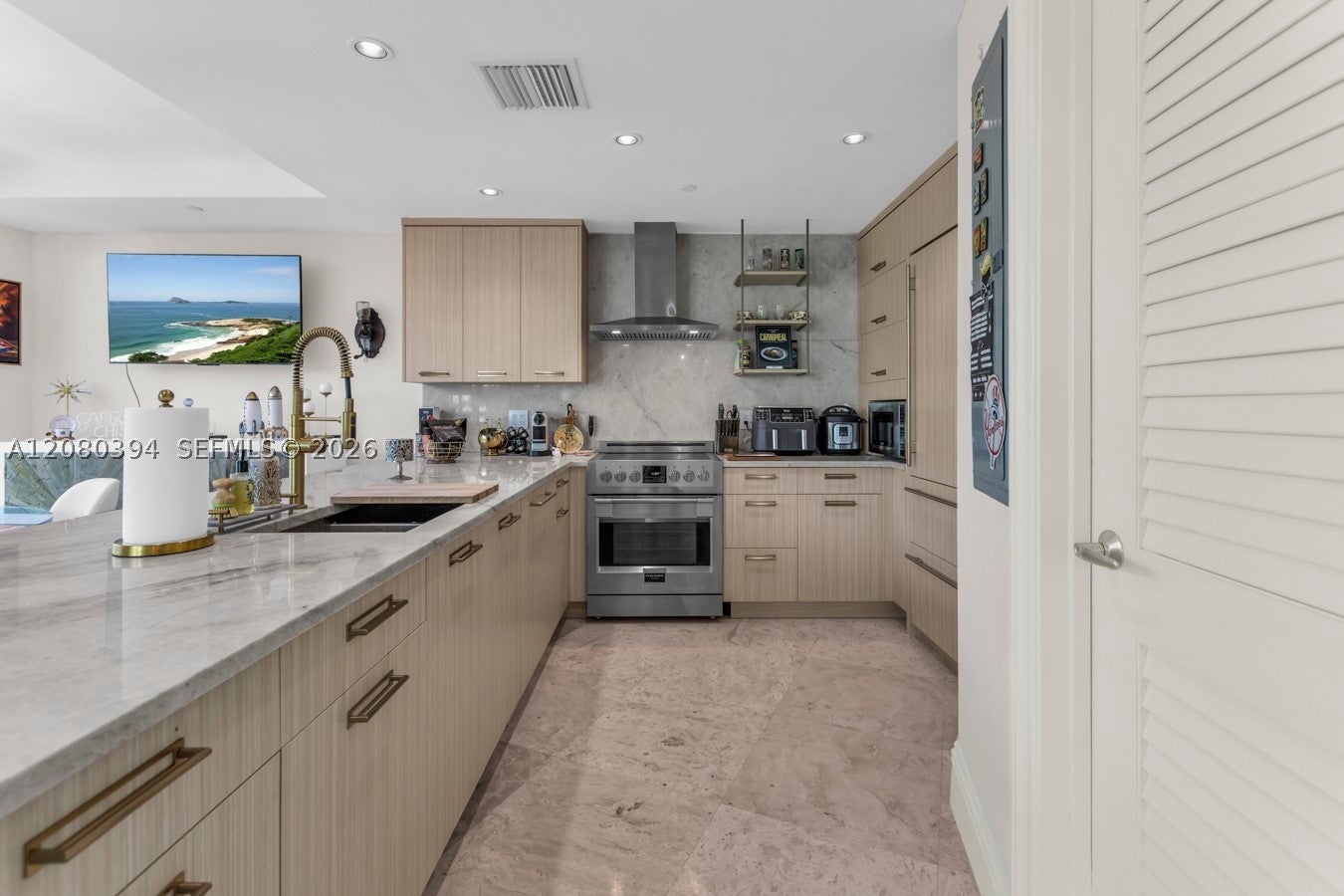 1200 Holiday Dr 208, Fort Lauderdale, FL, 33316/$915,000 3 1200 Holiday Dr 208