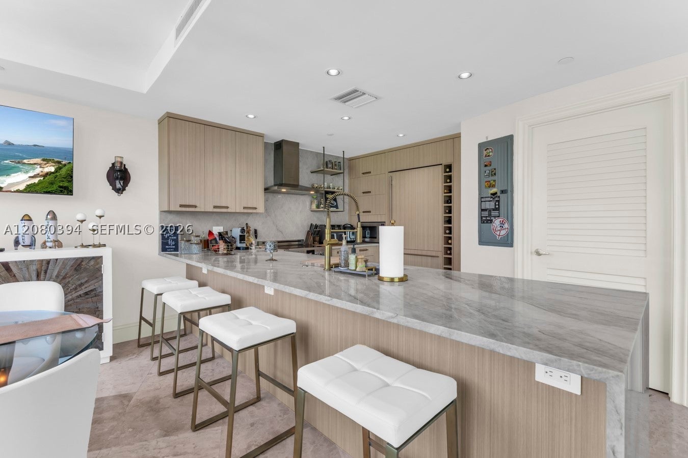 1200 Holiday Dr 208, Fort Lauderdale, FL, 33316/$915,000 2 1200 Holiday Dr 208