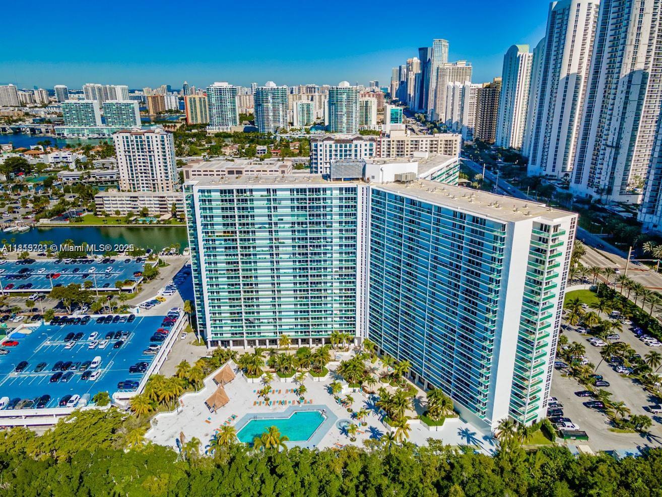 100 Bayview Dr 1622, Sunny Isles Beach, Miami-Dade County, Florida - 2 Bedrooms  
2 Bathrooms - 