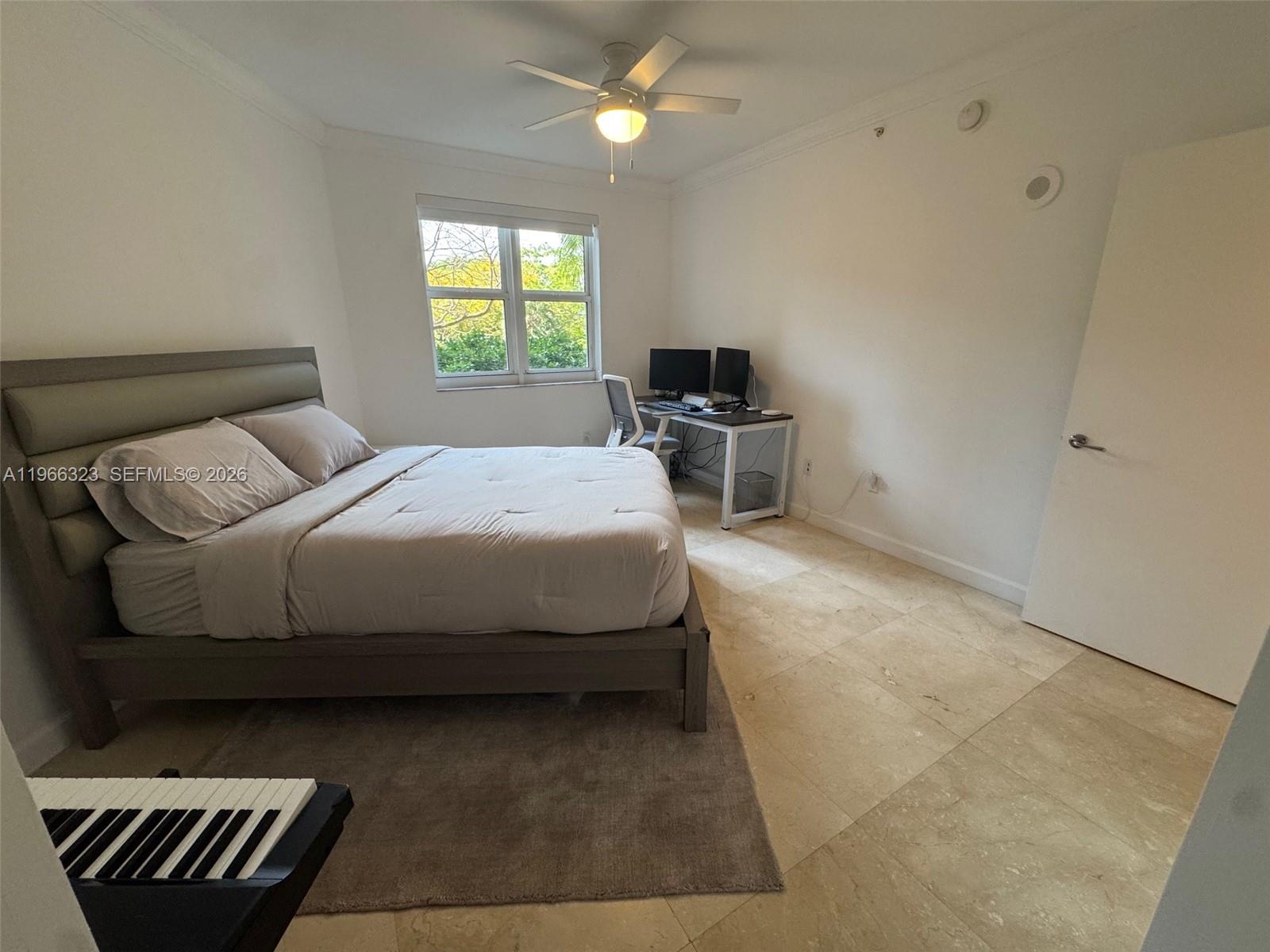 TURNBERRY VLG NO TOWER CO - Residential Lease