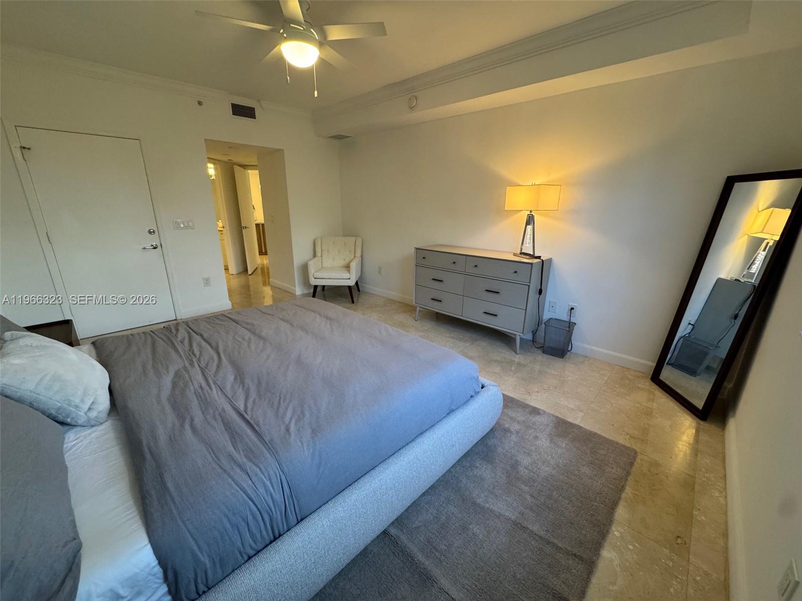 TURNBERRY VLG NO TOWER CO - Residential Lease