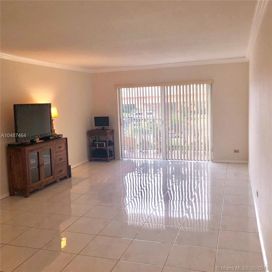 Spacious 2 bedroom, 2 bathroom unit in an excellent location. This unit features tiled floors throughout and plenty of storage space. Centrally located near expressways, Metrorail, Dadeland and the University of Miami. Beautiful garden, clubhouse and pool area. Showings on Thursdays  and Saturdays. Please use Showing Assist.