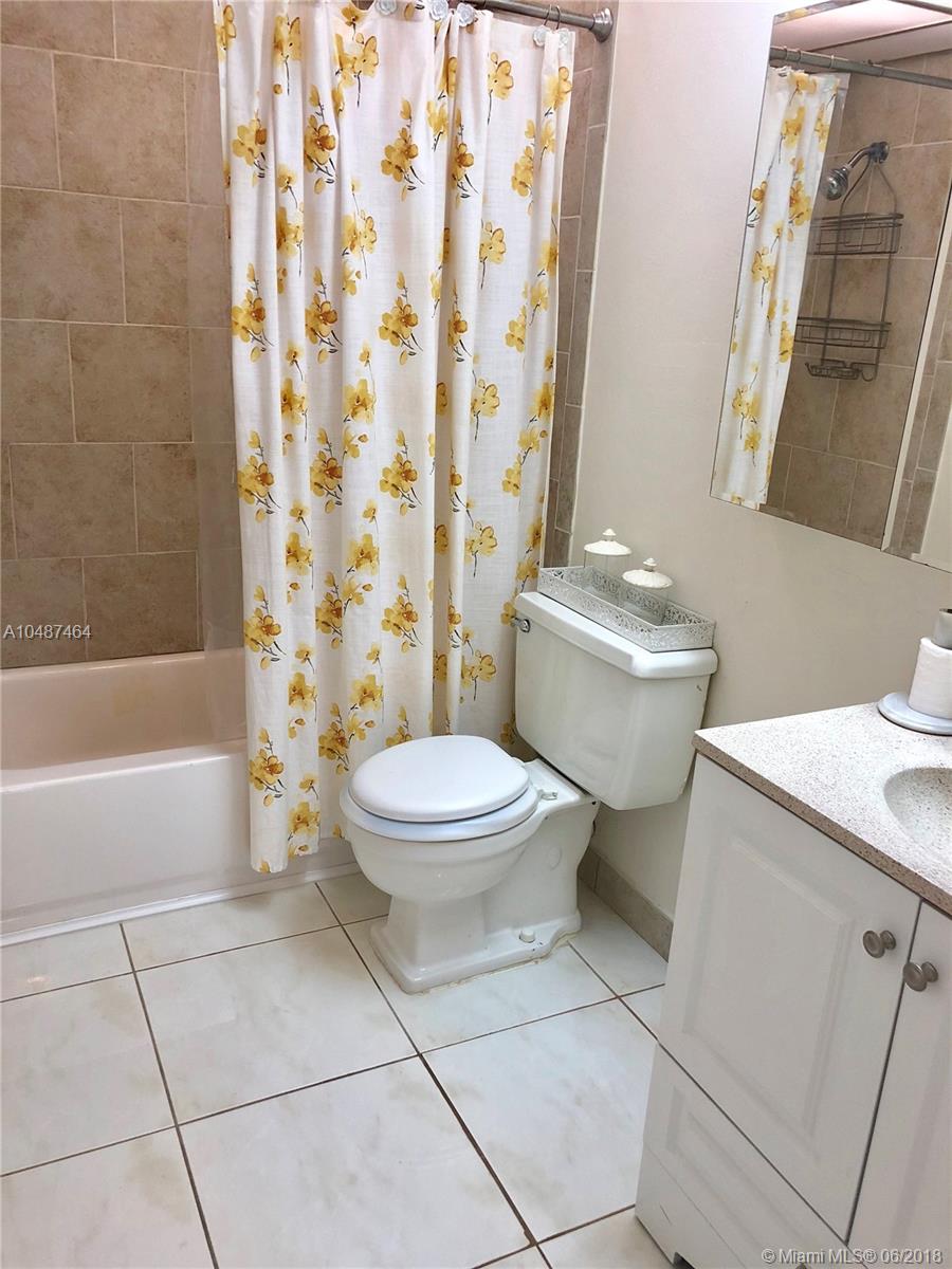 GRANDA DADELAND CONDO - Residential