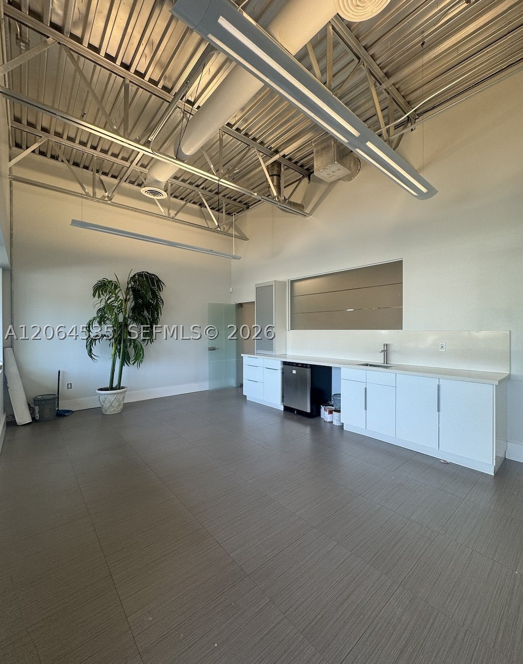 Photo of 3098 Stirling Rd #101, Hollywood, FL 33021 (MLS # A12064535)