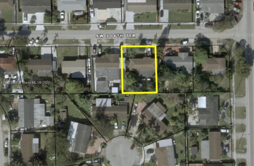 KNOLLWOOD MANOR - Residential