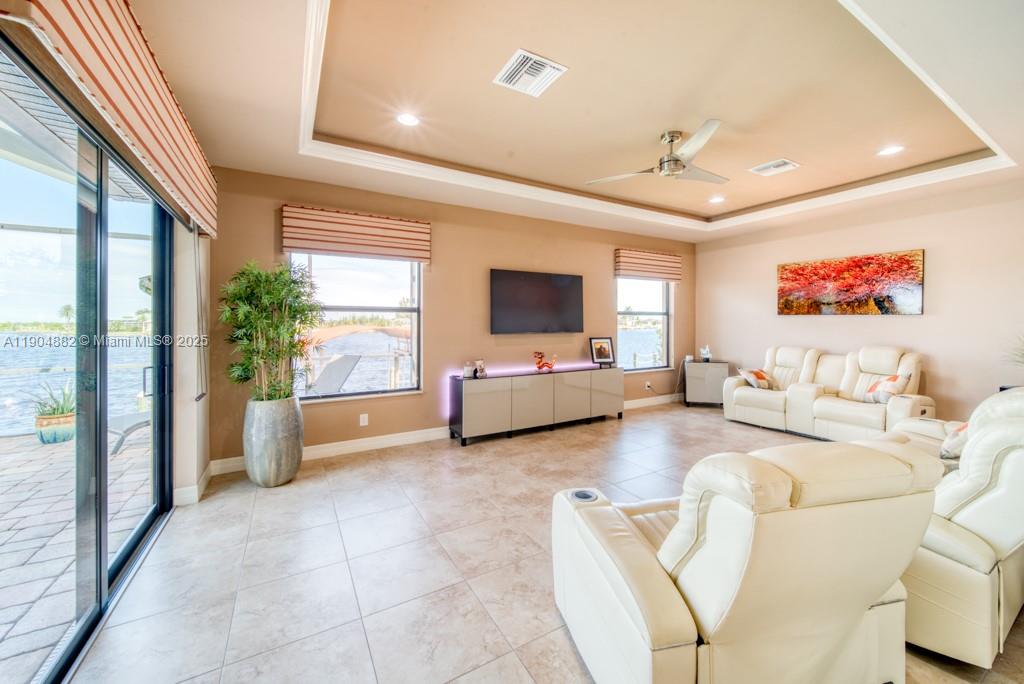 CAPE CORAL UNIT - Residential