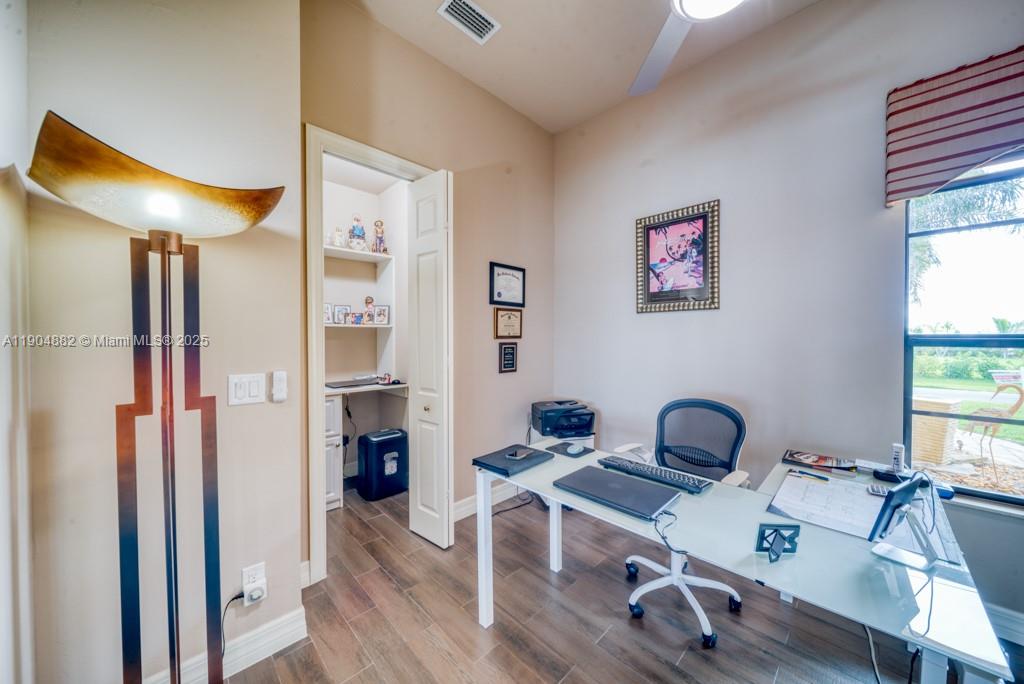 CAPE CORAL UNIT - Residential