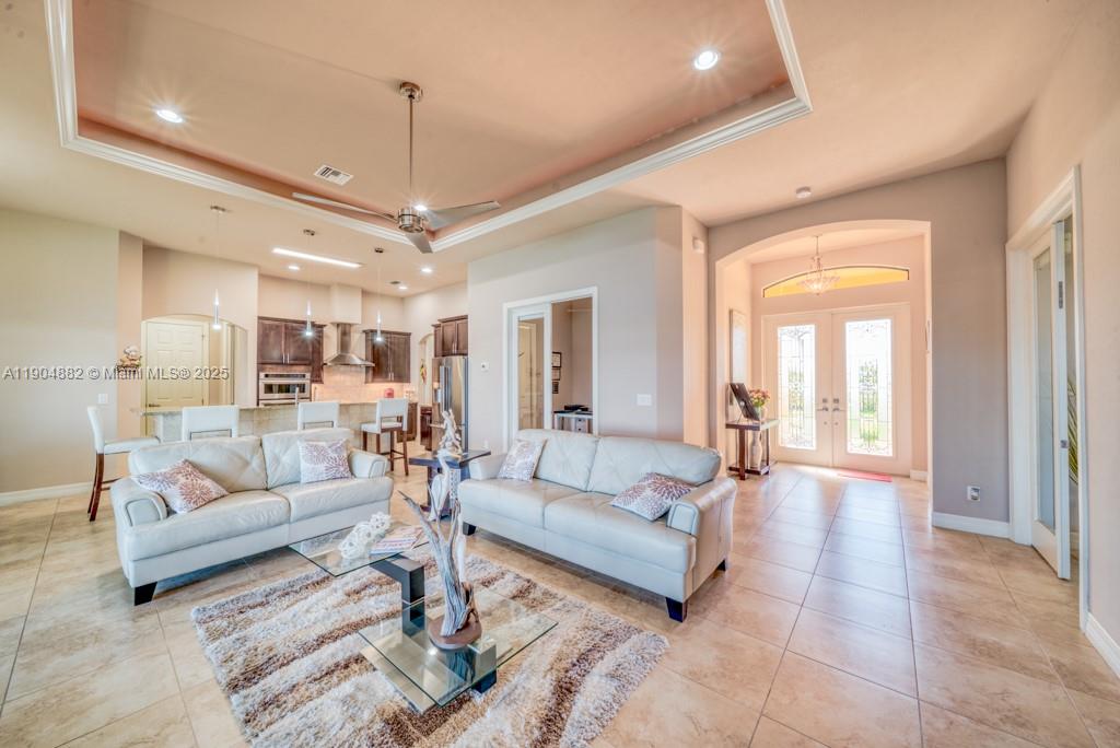 CAPE CORAL UNIT - Residential