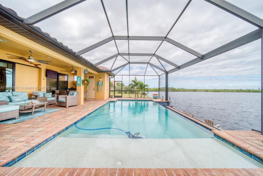 CAPE CORAL UNIT - Residential