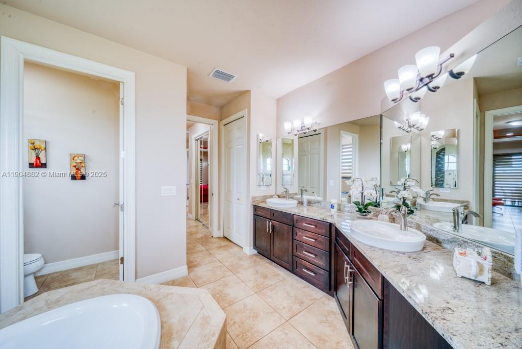 CAPE CORAL UNIT - Residential