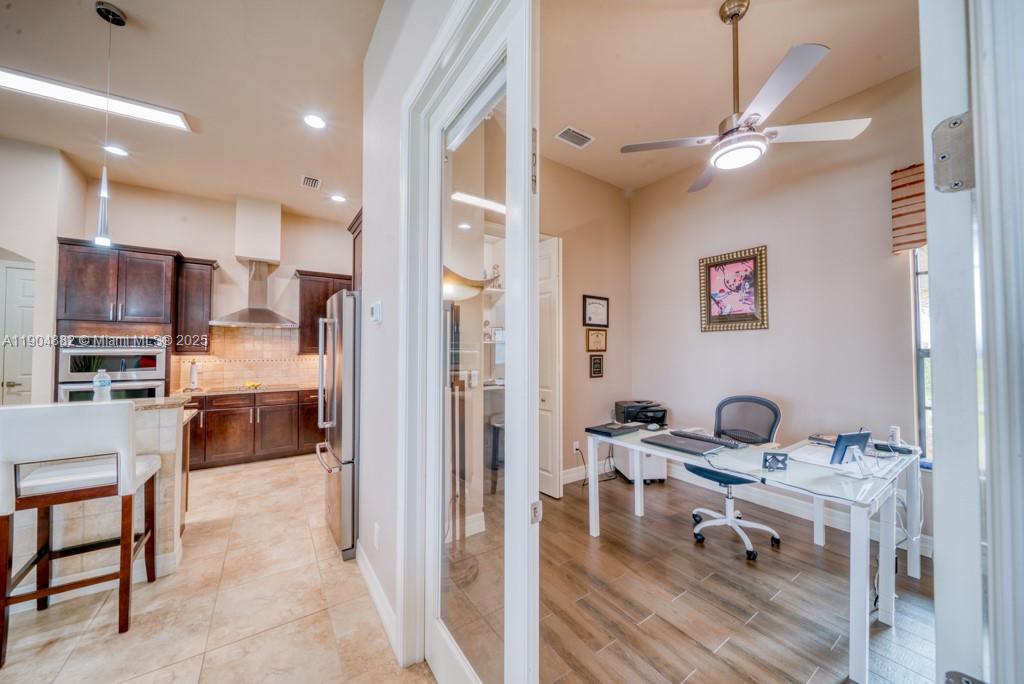 CAPE CORAL UNIT - Residential