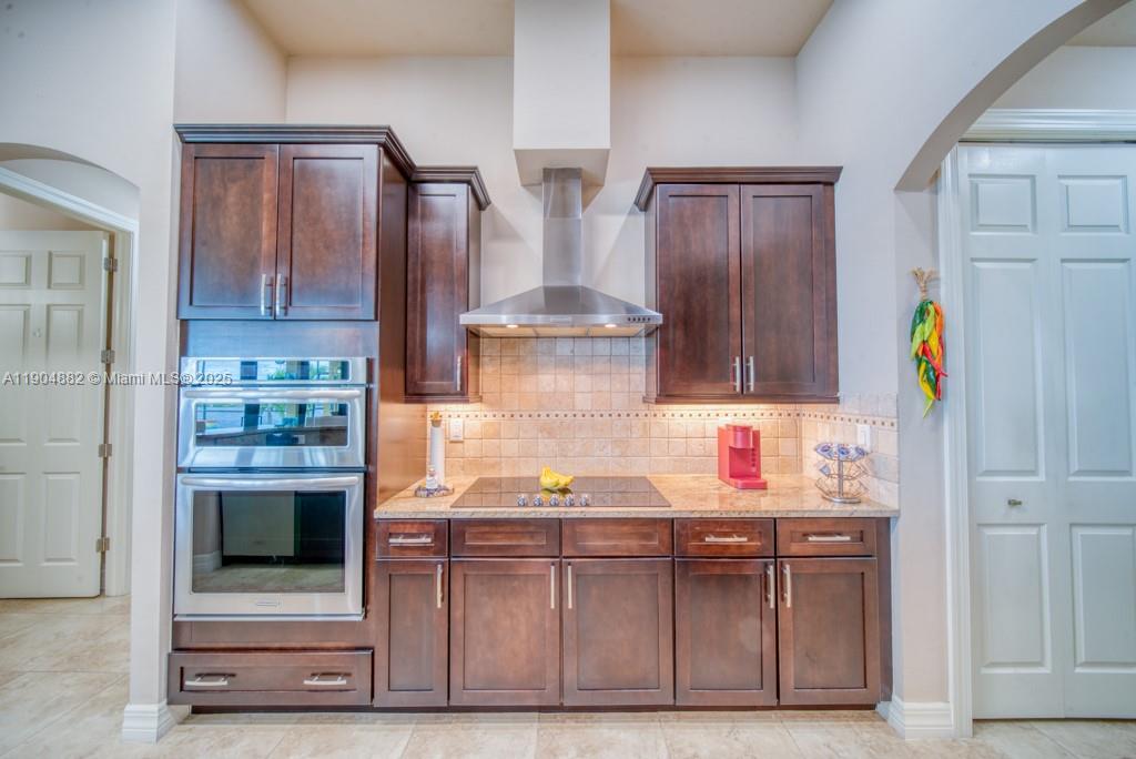 CAPE CORAL UNIT - Residential