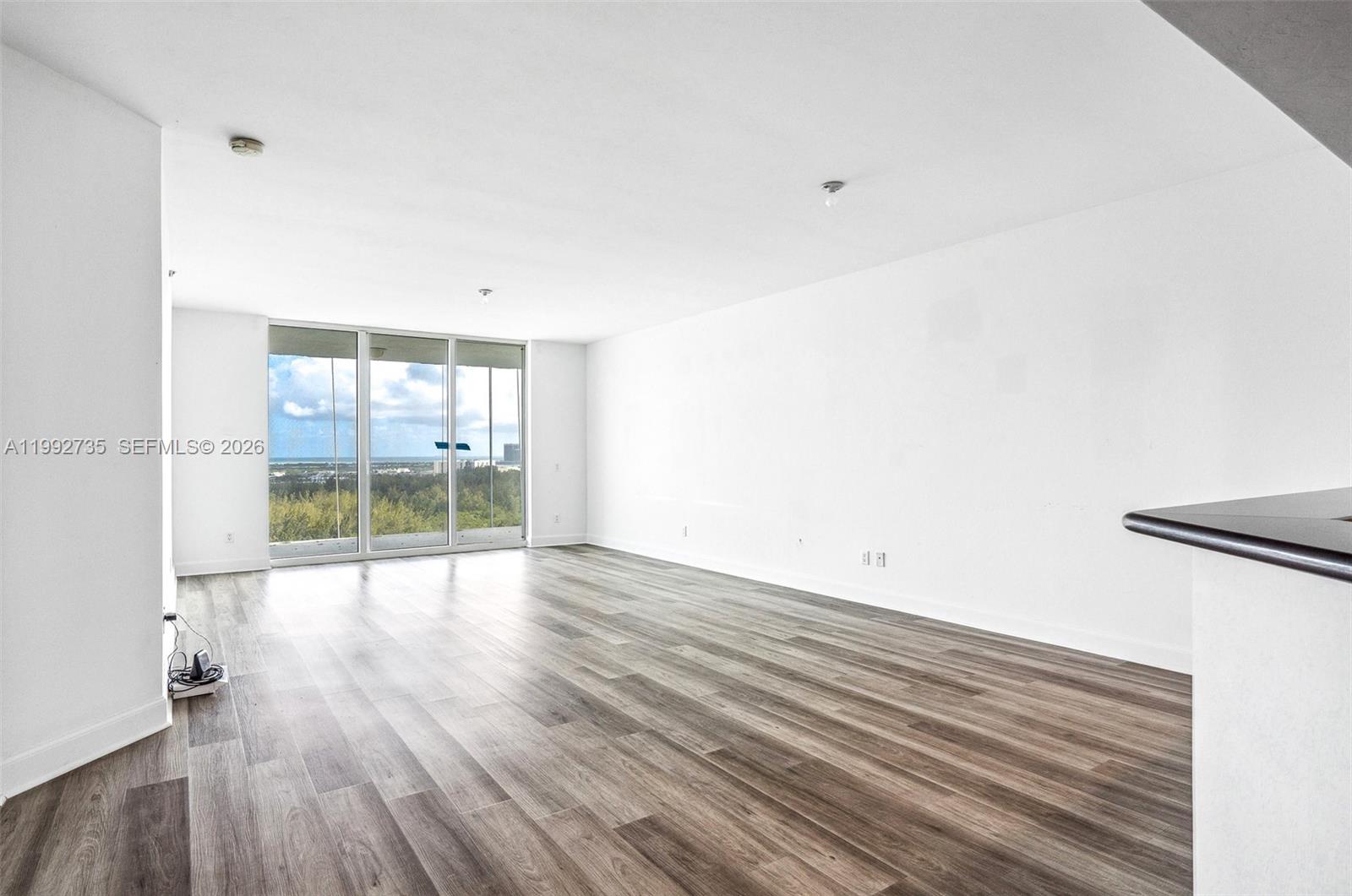 14951 Royal Oaks Ln 1706