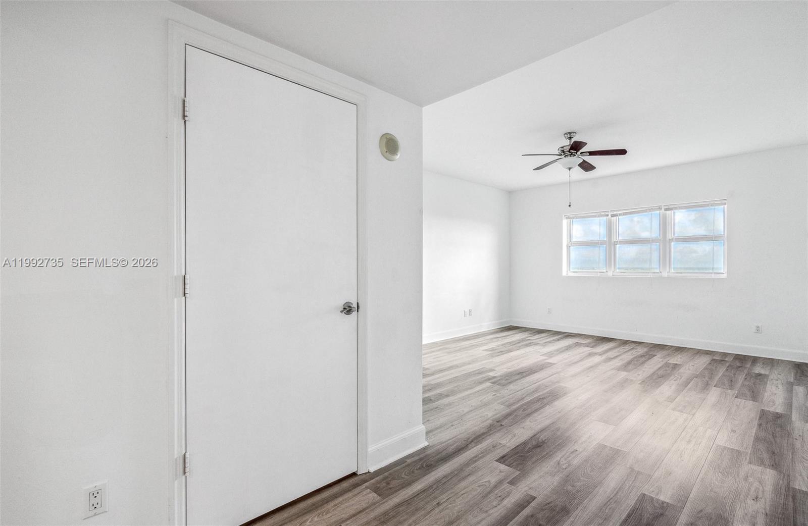 THE OAKS I CONDO - Residential