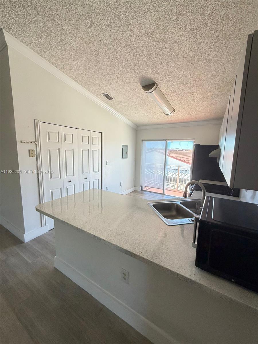 EL PRADO XIV CONDO - Residential