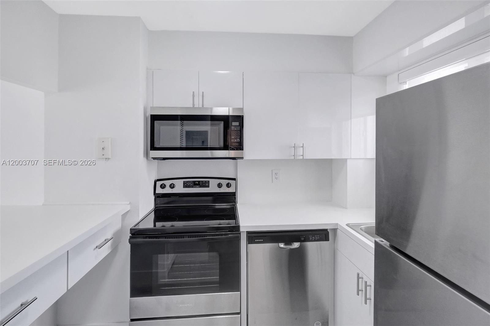 BAYVIEW CONDO - Residential