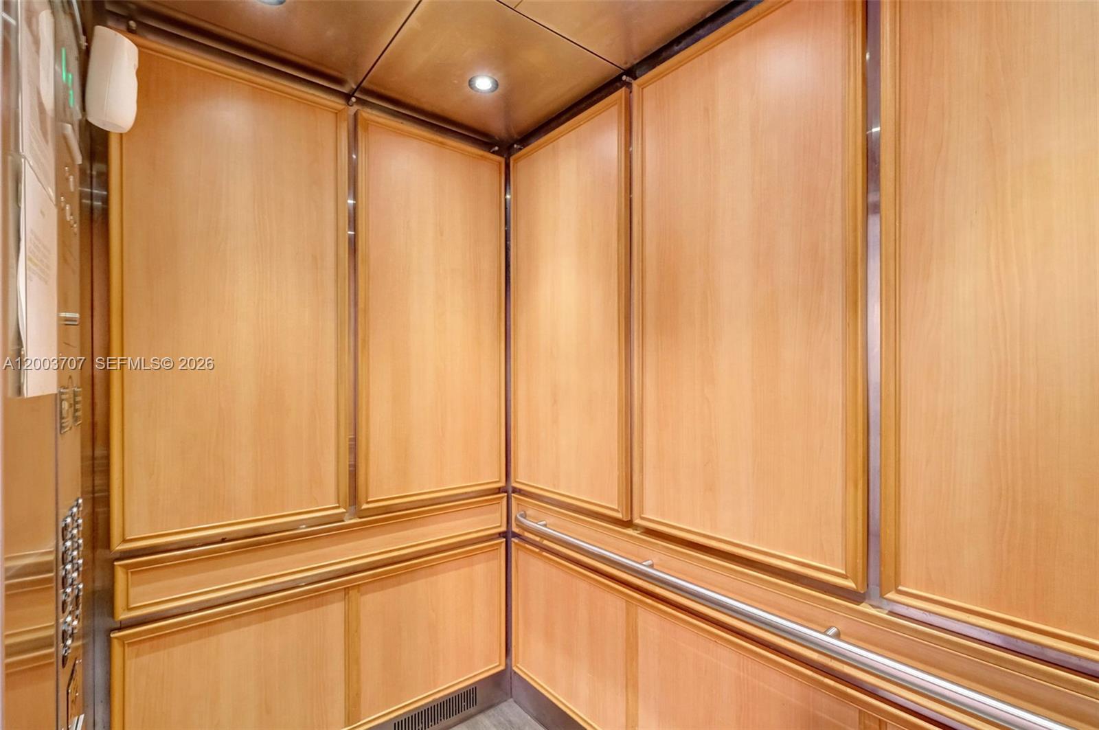 BAYVIEW CONDO - Residential