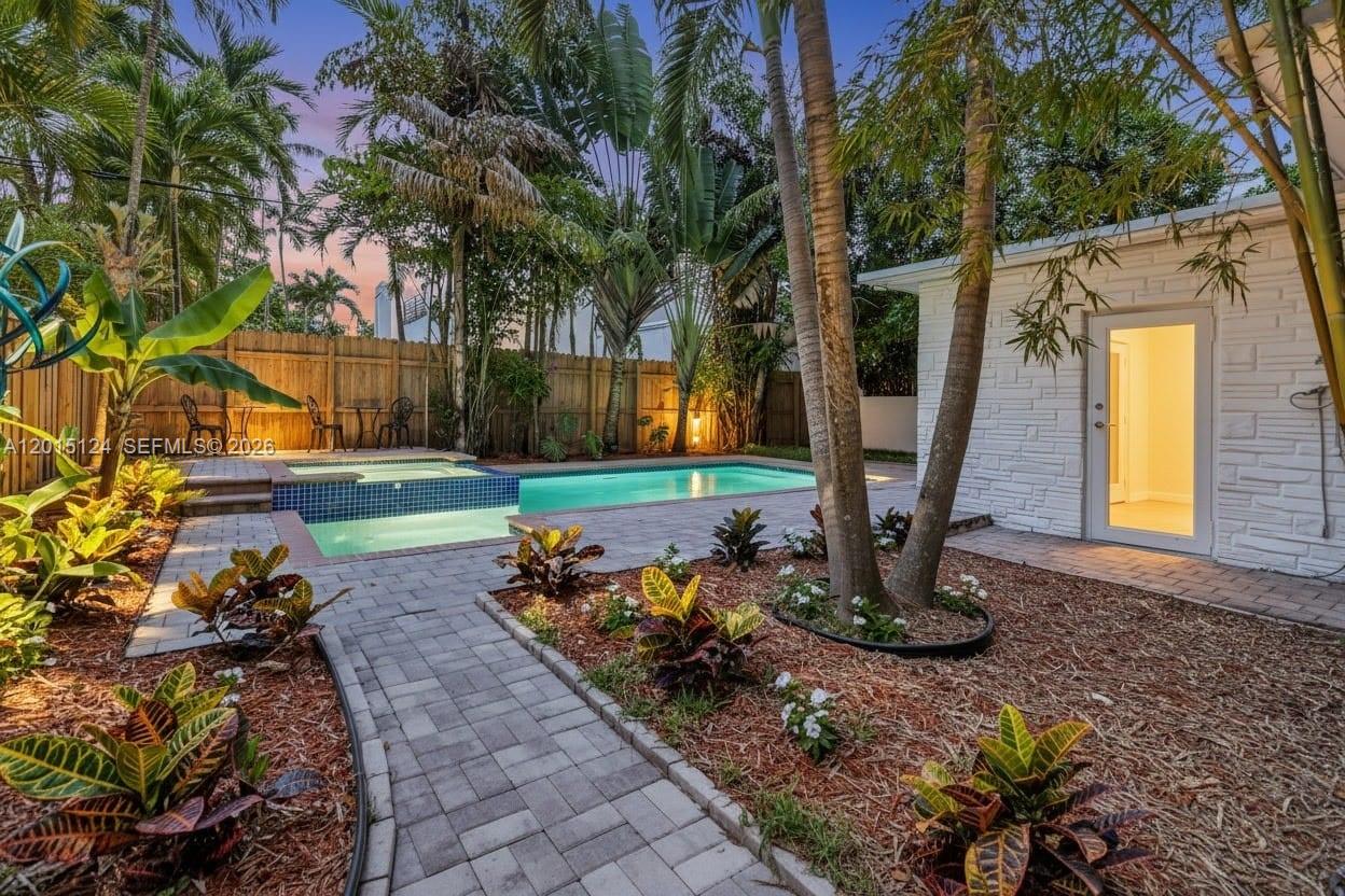 BELLE MEADE OF MIA SEC 1 - Residential