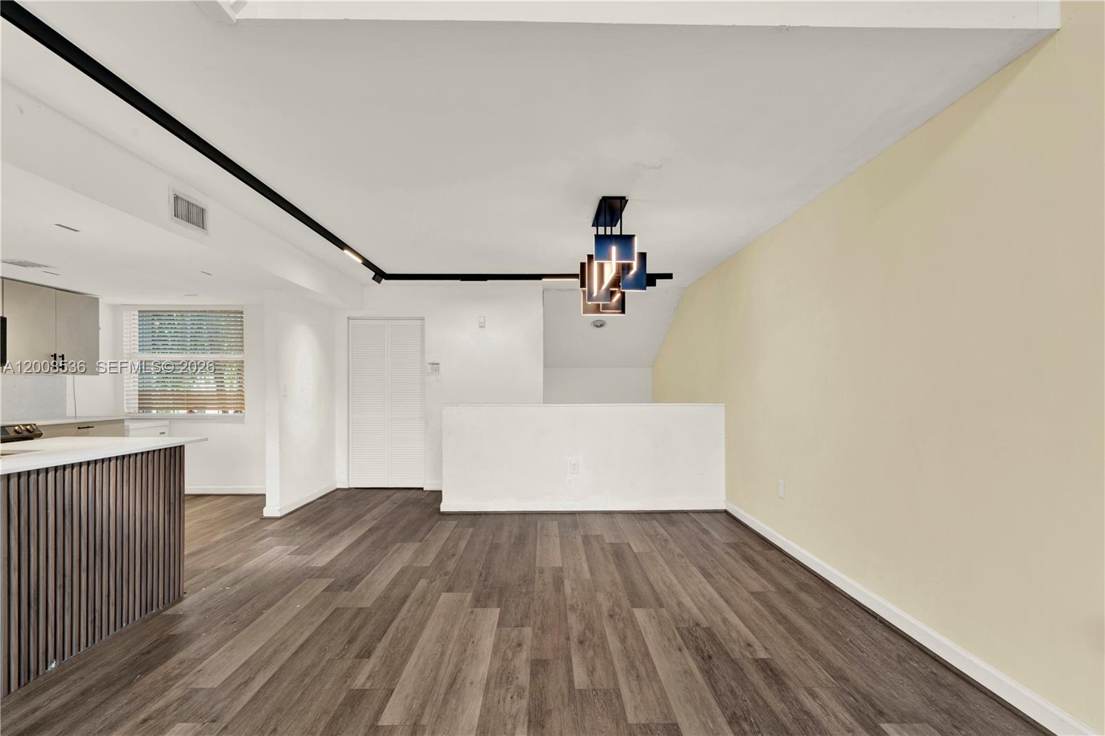 THE GREENS AT DORAL CONDO - Residential