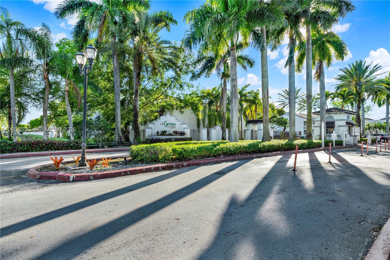 THE GREENS AT DORAL CONDO - Residential