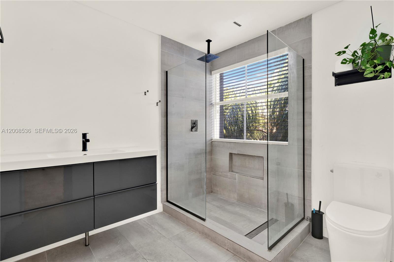 THE GREENS AT DORAL CONDO - Residential