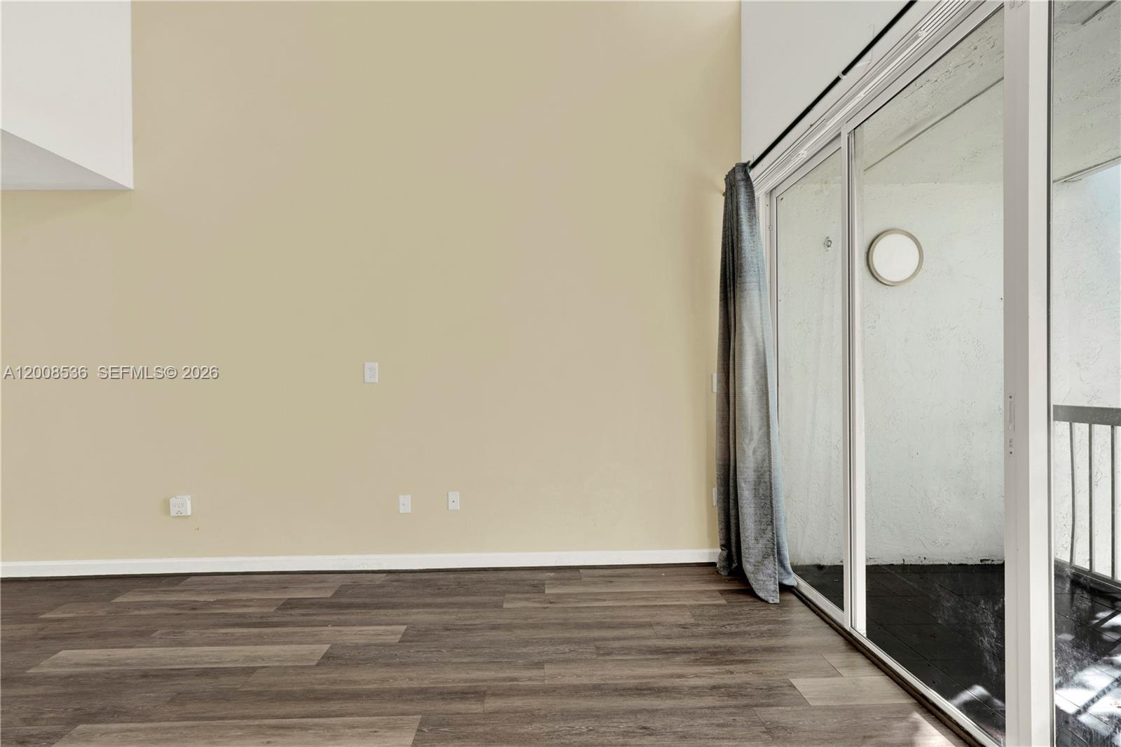 THE GREENS AT DORAL CONDO - Residential